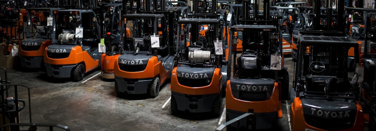 2016-Toyota-forklift