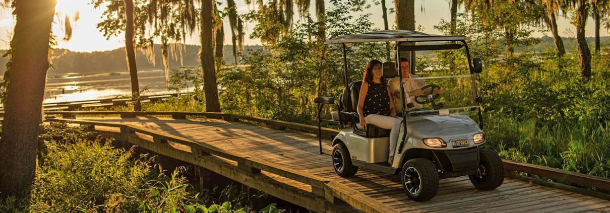 E-Z-GO Golf Cart