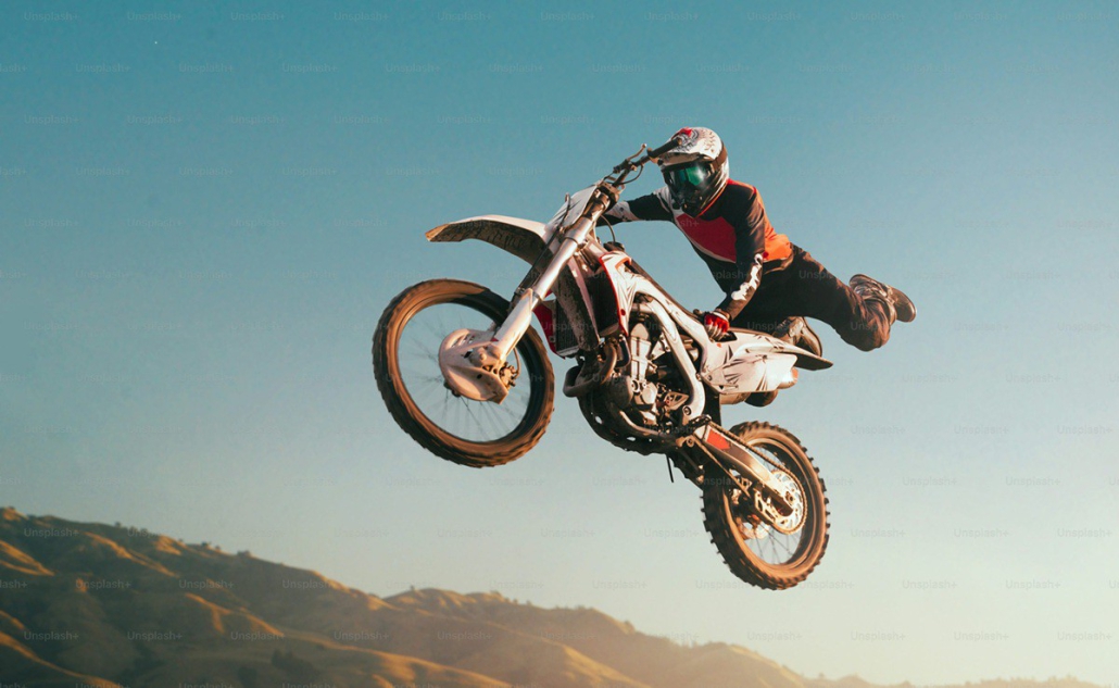 moto 12V battery