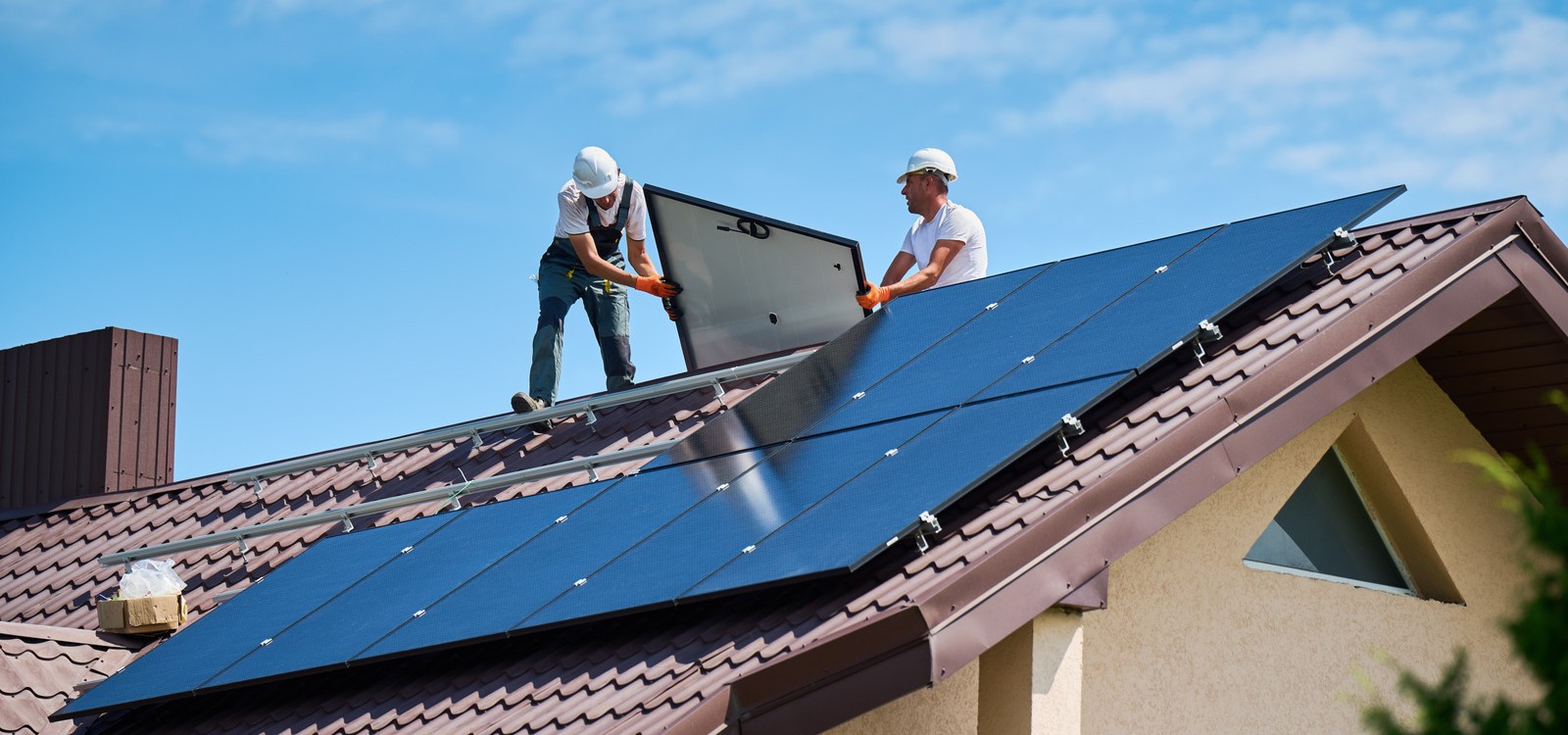 Solar Batteries for Home: Complete Guide to Choosing the Right Energy ...